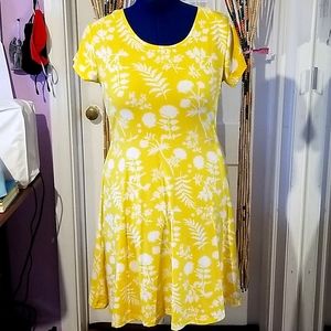 Yellow dress